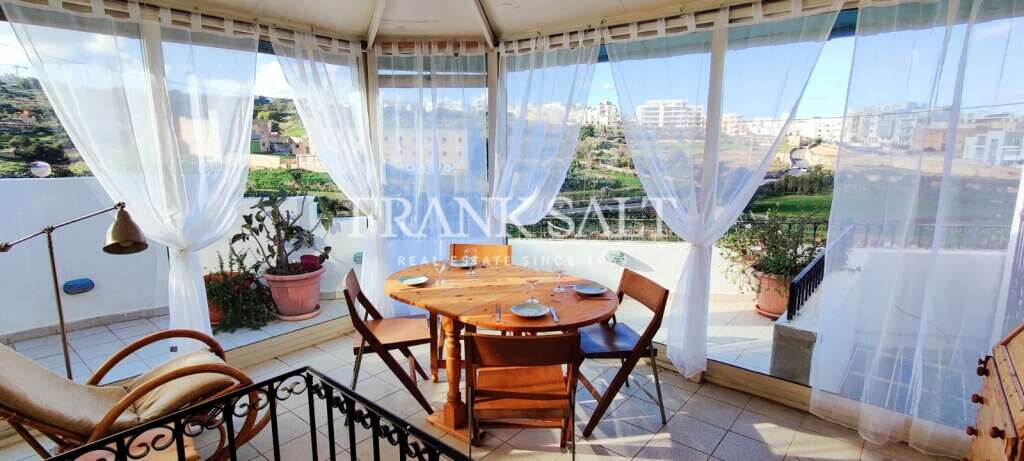 2 غرف نوم طابقين في Saint Julian's, Malta رقم 10436