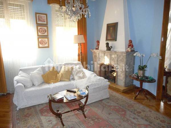 4 bedrooms Apartment in Padua, Italy No. 72326