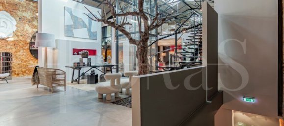 2357m² Building in Lisbon, Portugal No. 115540 4