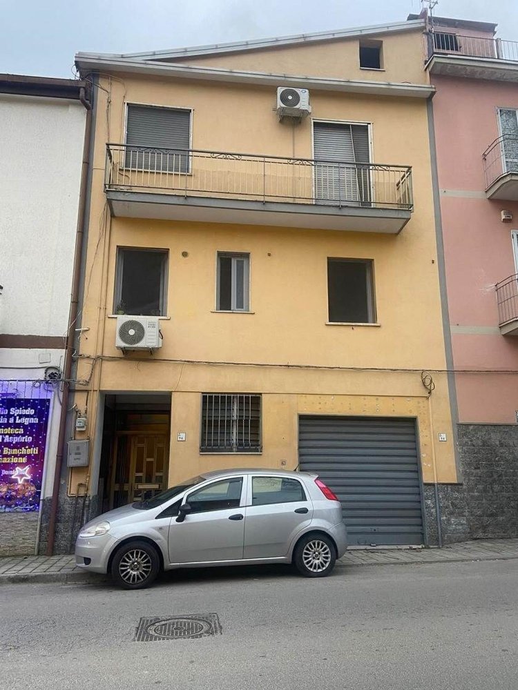 Квартира с 6 комнатами в Баронисси, Италия № 8047