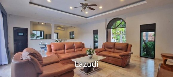 5 bedrooms Cafe / restaurant in Pattaya, Thailand No. 23950 2