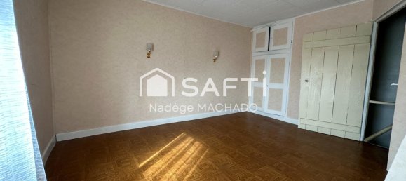 3 Schlafzimmer Haus in Avril, France, Nr. 254992 3