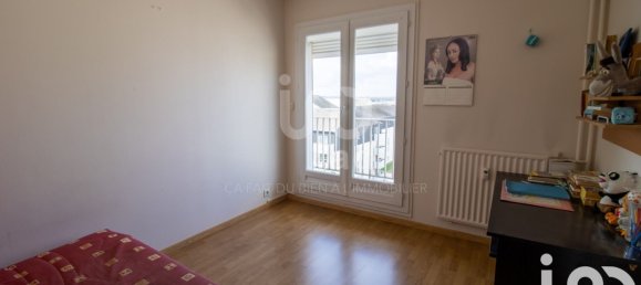 Apartamento de 3 dormitorios en Compiegne, France No. 235199 9