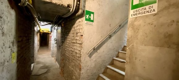 1 room Commercial property in Milan, Italy No. 316970 7