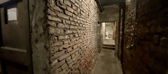 1 room Commercial property in Milan, Italy No. 316970 8