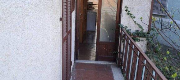 3 bedrooms Apartment in Spoleto, Italy No. 204060 7