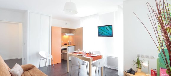 2 rooms Apartment in Tours, France No. 156653 4