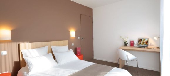 2 rooms Apartment in Tours, France No. 156653 6