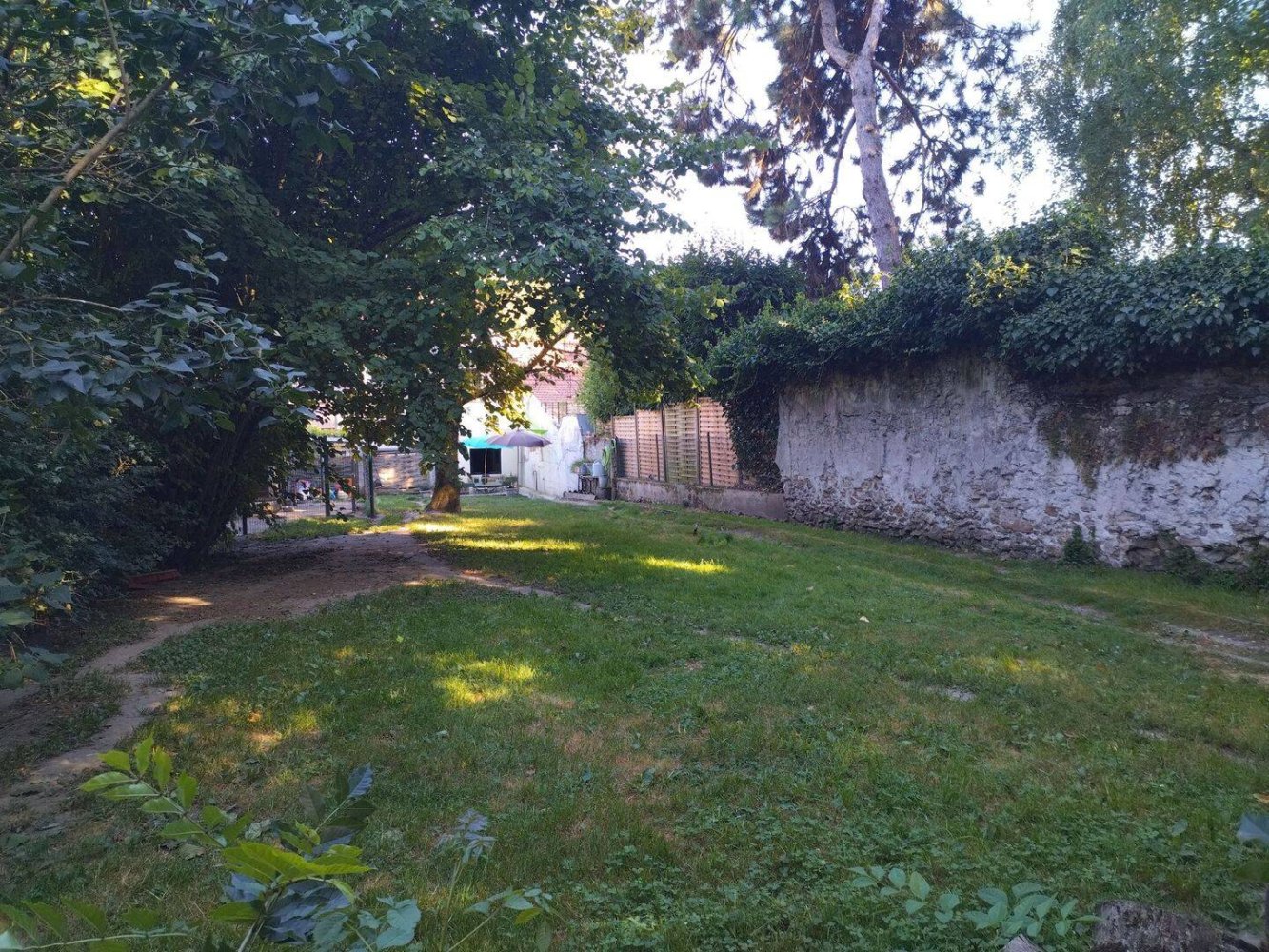 Casa de 3 dormitorios en Montlignon, France No. 334352