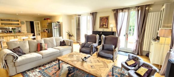 6 bedrooms Villa in Saint-Nom-la-Breteche, France No. 174827 7