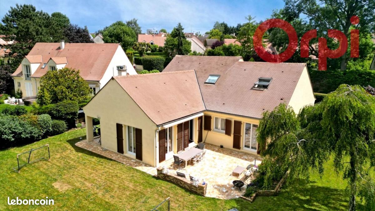 6 bedrooms Villa in Saint-Nom-la-Breteche, France No. 174827
