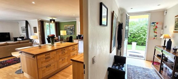 6 bedrooms Villa in Saint-Nom-la-Breteche, France No. 174827 2