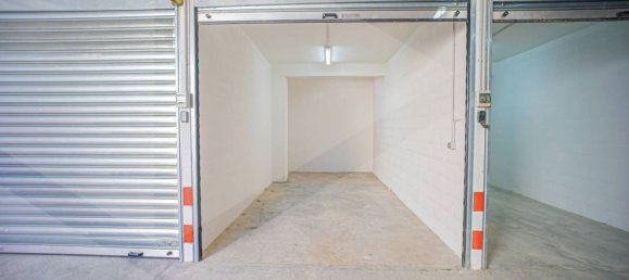 15m² Garage in Bari, Italy No. 31476 30