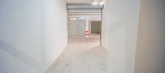 15m² Garage in Bari, Italy No. 31476 24