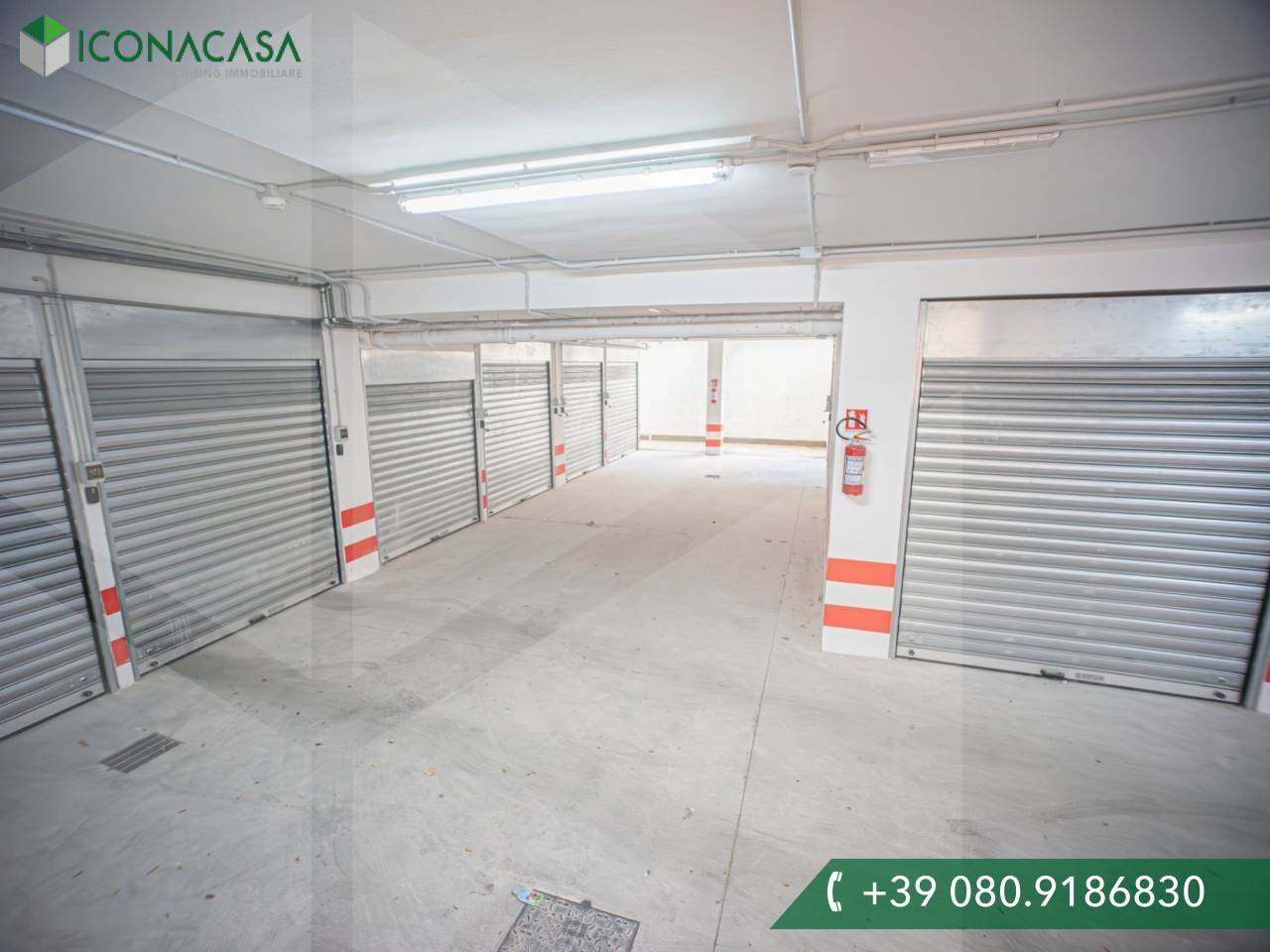 15m² Garage in Bari, Italy No. 31476