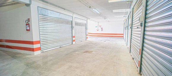 15m² Garage in Bari, Italy No. 31476 13