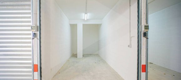 15m² Garage in Bari, Italy No. 31476 20