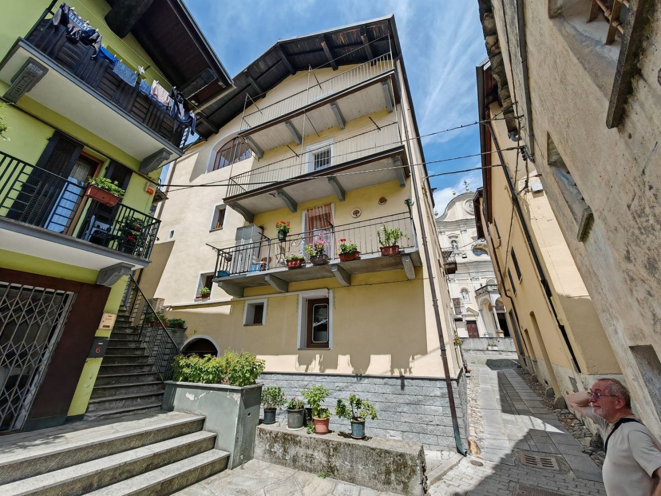 Дом с 10 спальнями в Квинчинетто, Италия № 316705