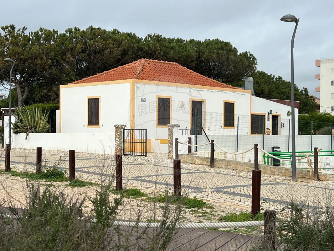 3 bedrooms House in Portimao, Portugal No. 33278