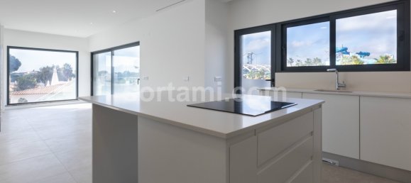 4 bedrooms Villa in Quarteira, Portugal No. 111036 17