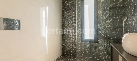 4 bedrooms Villa in Quarteira, Portugal No. 111036 8