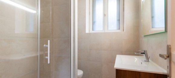 3 rooms Apartment in Occitanie, France No. 339419 2