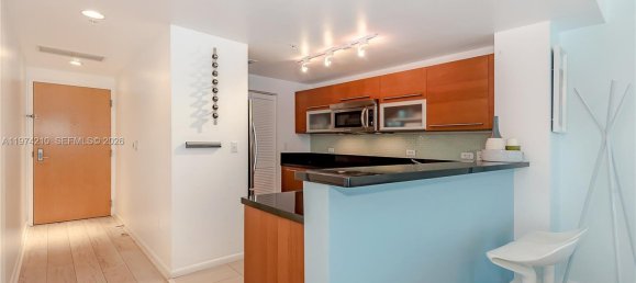 1 dormitorio propiedad comercial en venta en Miami, Miami-Dade, Florida, USA № 615207 9