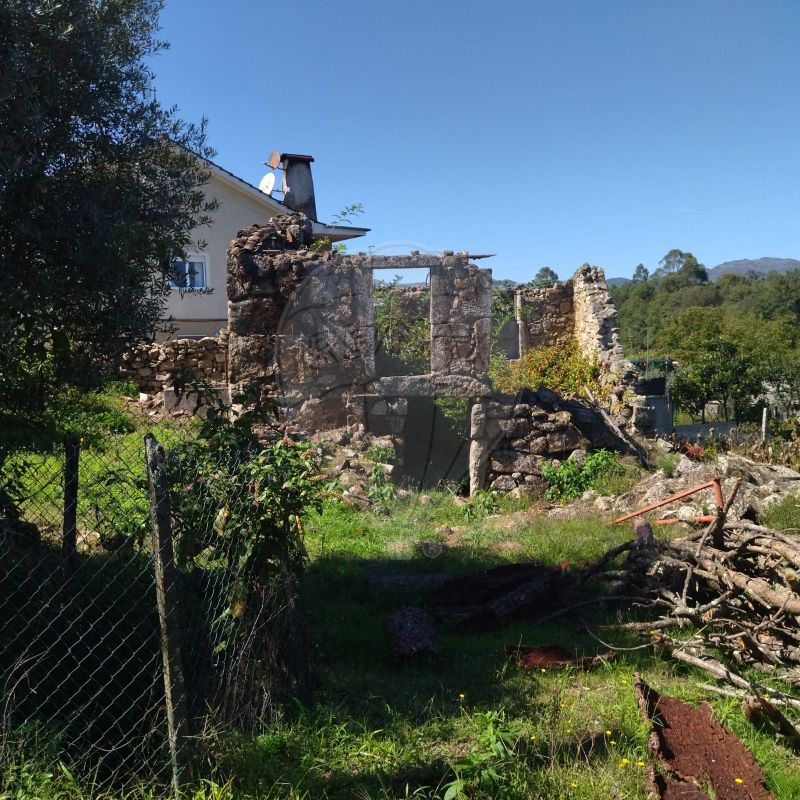 Земельный участок с 1 спальней в Визеу, Португалия № 45960