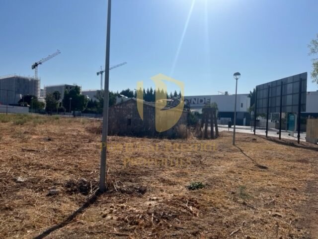  Land in Loule, Portugal No. 245414