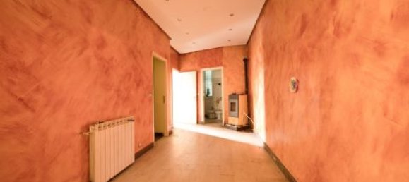 Apartamento de 2 dormitorios en Genoa, Italy No. 140494 15