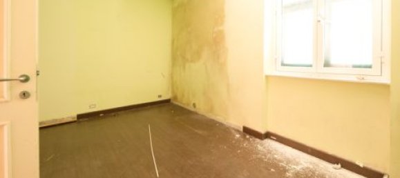 Apartamento de 2 dormitorios en Genoa, Italy No. 140494 24