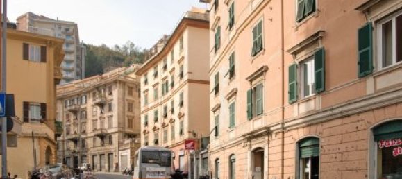Apartamento de 2 dormitorios en Genoa, Italy No. 140494 4