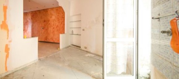 Apartamento de 2 dormitorios en Genoa, Italy No. 140494 26
