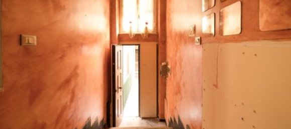 Apartamento de 2 dormitorios en Genoa, Italy No. 140494 13