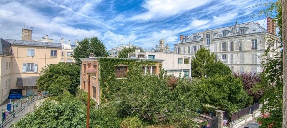 3 bedrooms Apartment in Versailles, France No. 291786 8