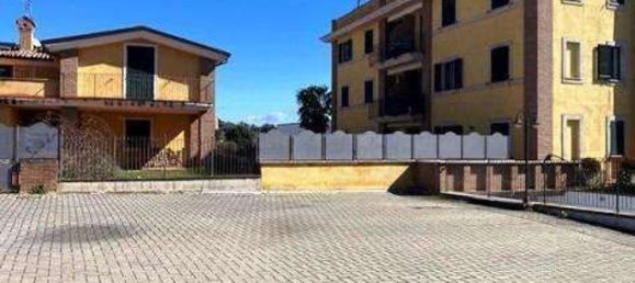 Apartamento de 2 dormitorios en Torgiano, Italy No. 358133 2