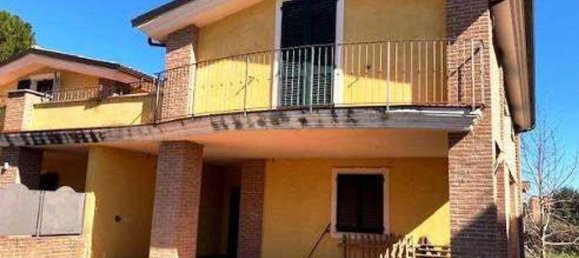 Apartamento de 2 dormitorios en Torgiano, Italy No. 358133 4