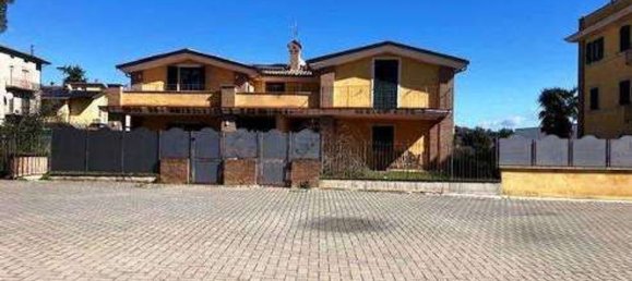 Apartamento de 2 dormitorios en Torgiano, Italy No. 358133 11