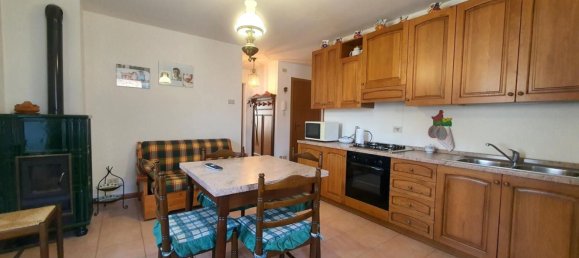 Квартира с 2 комнатами в Удине, Италия № 73856 2