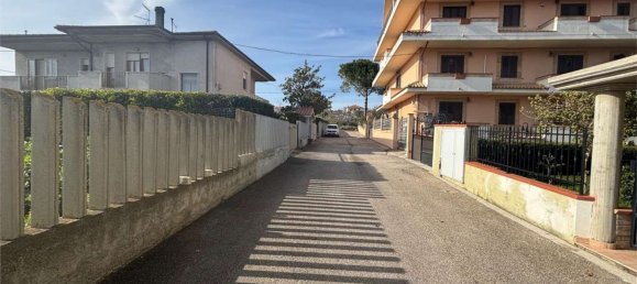 Terreno en Città Sant'Angelo, Italy 900 m² No. 77923 16