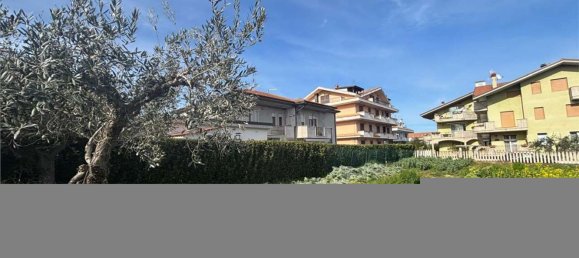 Terreno en Città Sant'Angelo, Italy 900 m² No. 77923 6