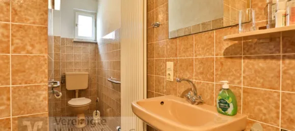 9 rooms Building in Reutlingen, Germany No. 70535 10