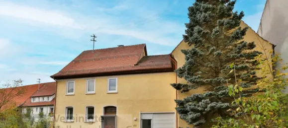 9 rooms Building in Reutlingen, Germany No. 70535 2