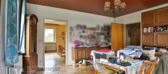 9 rooms Building in Reutlingen, Germany No. 70535 6