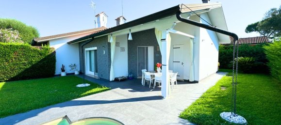 3 bedrooms Villa in Rosolina, Italy No. 321922 2
