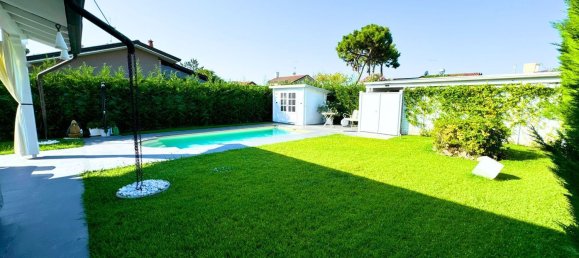 3 bedrooms Villa in Rosolina, Italy No. 321922 5