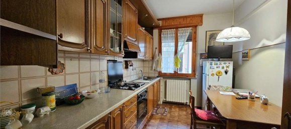 5 bedrooms Apartment in Meldola, Italy No. 380289 4