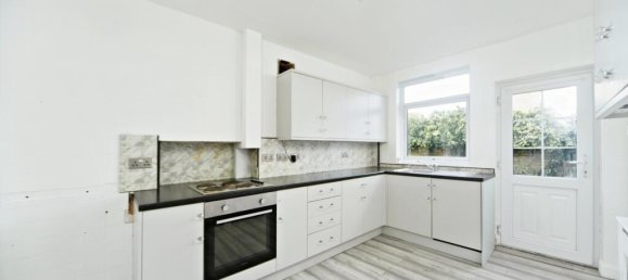 3 Schlafzimmer Haus in South Croydon, United Kingdom, Nr. 8094 2