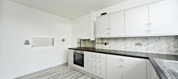 3 Schlafzimmer Haus in South Croydon, United Kingdom, Nr. 8094 9