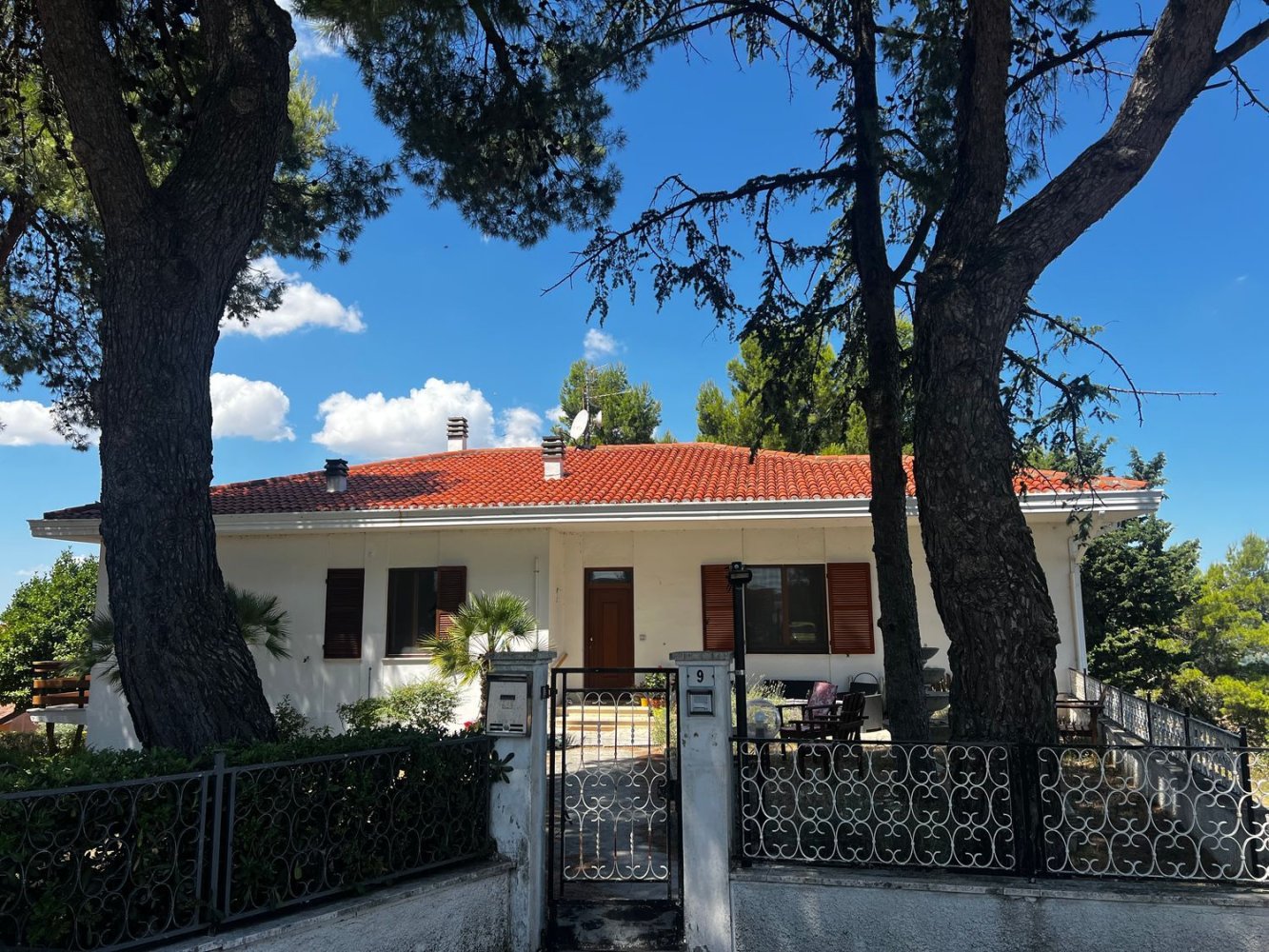 6 rooms Apartment in Agugliano, Italy No. 269696